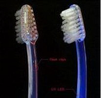 самообеззараживающаяся зубная щетка shake toothbrush