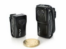 самая миниатюрная видеокамера-камкордер